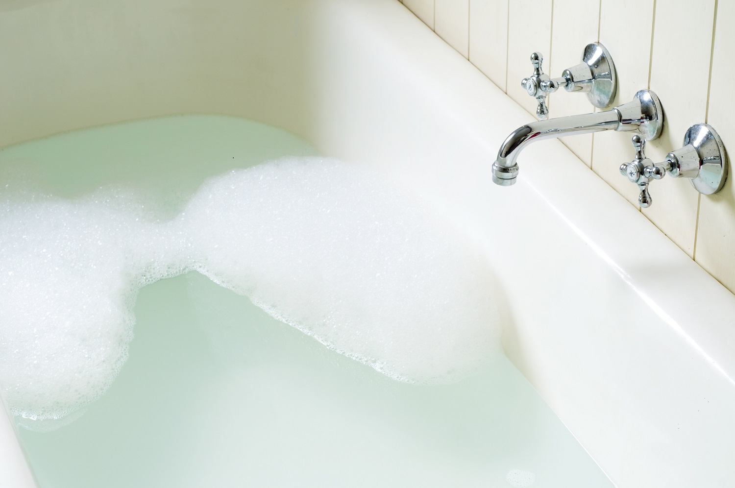 how to unclog a bathtub way