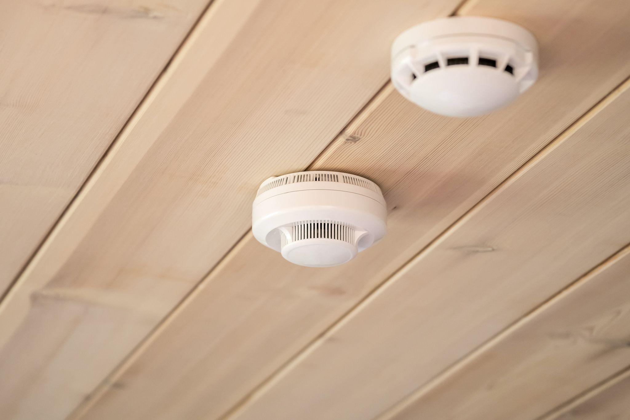 smoke and carbon monoxide detectors in a house